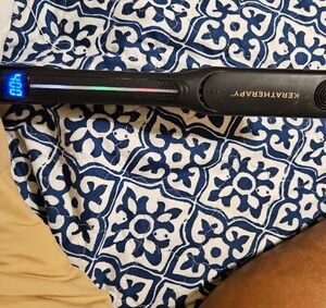 Keratherapy Black Hair Straightener